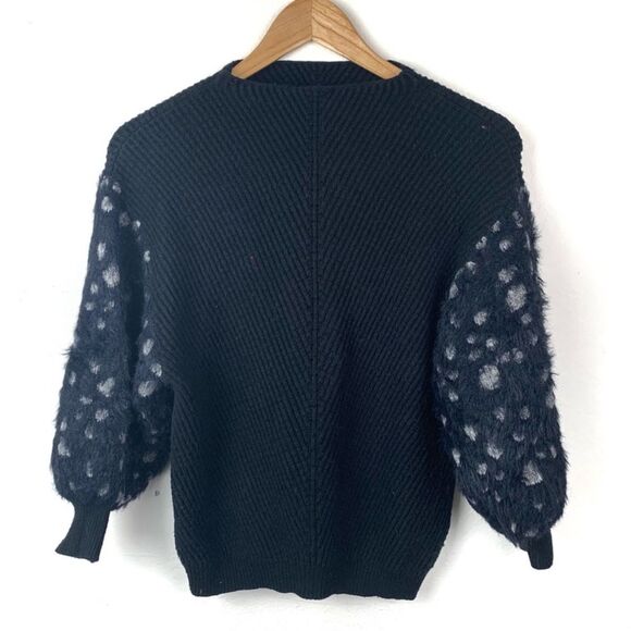 Knitted & Knotted NEW Faux Fur Sleeve Sweater Size M Black Animal Print - Picture 8 of 14
